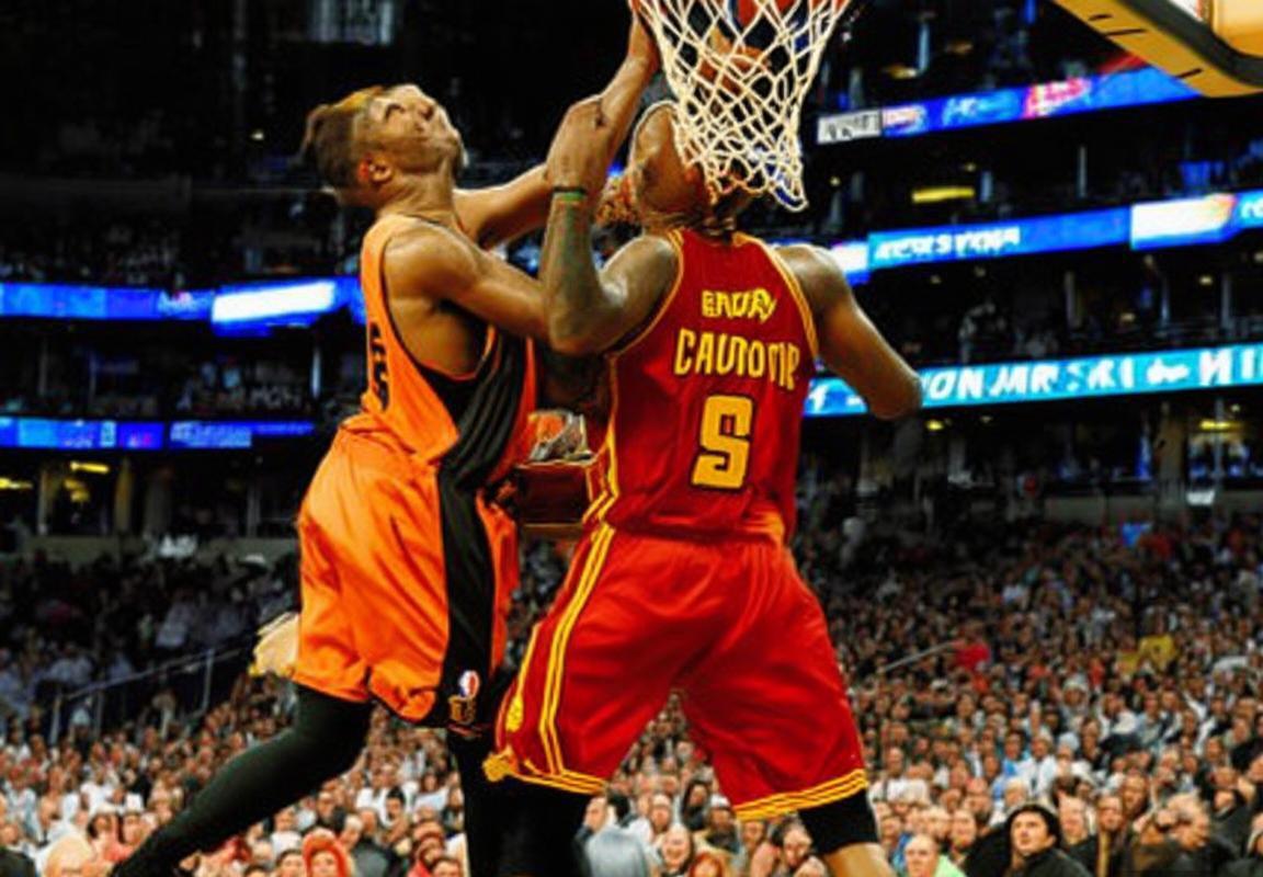 2009年NBA全明星赛：霍华德与詹姆斯巅峰对决回顾(图2)