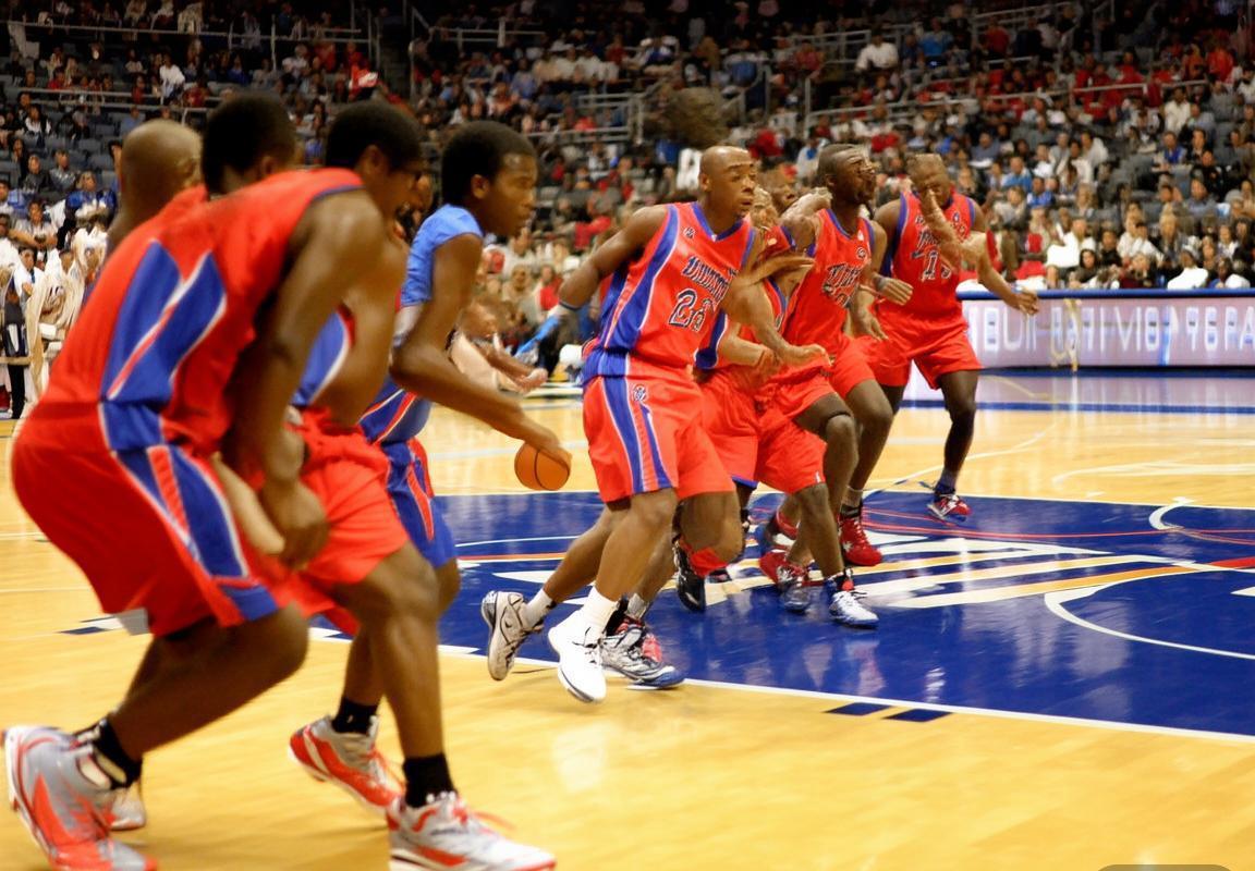 雷霆活塞季前赛：精彩对决及战术解析(图4)